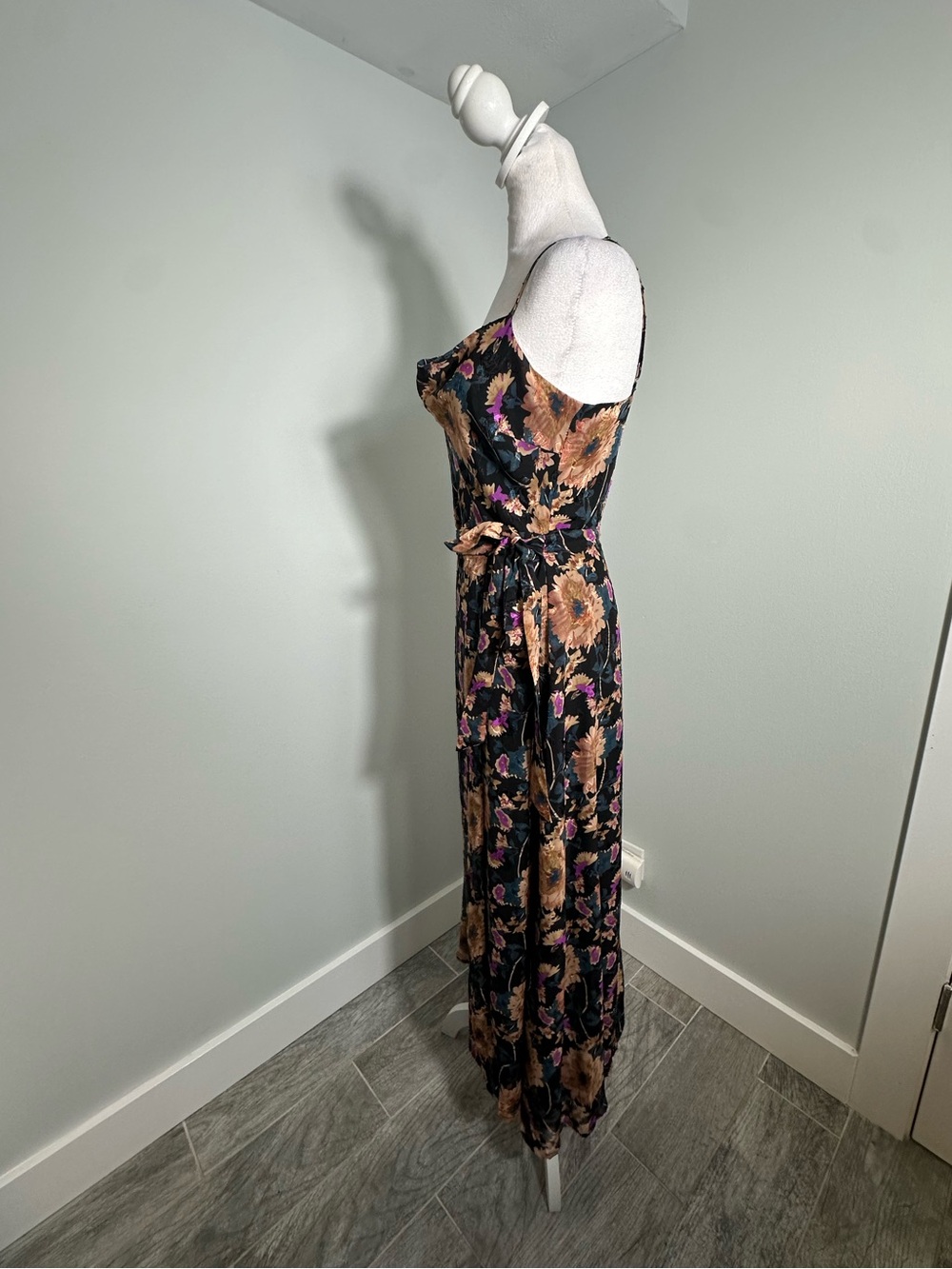 Lulu’s Darling Black Floral Dress Size Medium - Picture 7 of 16